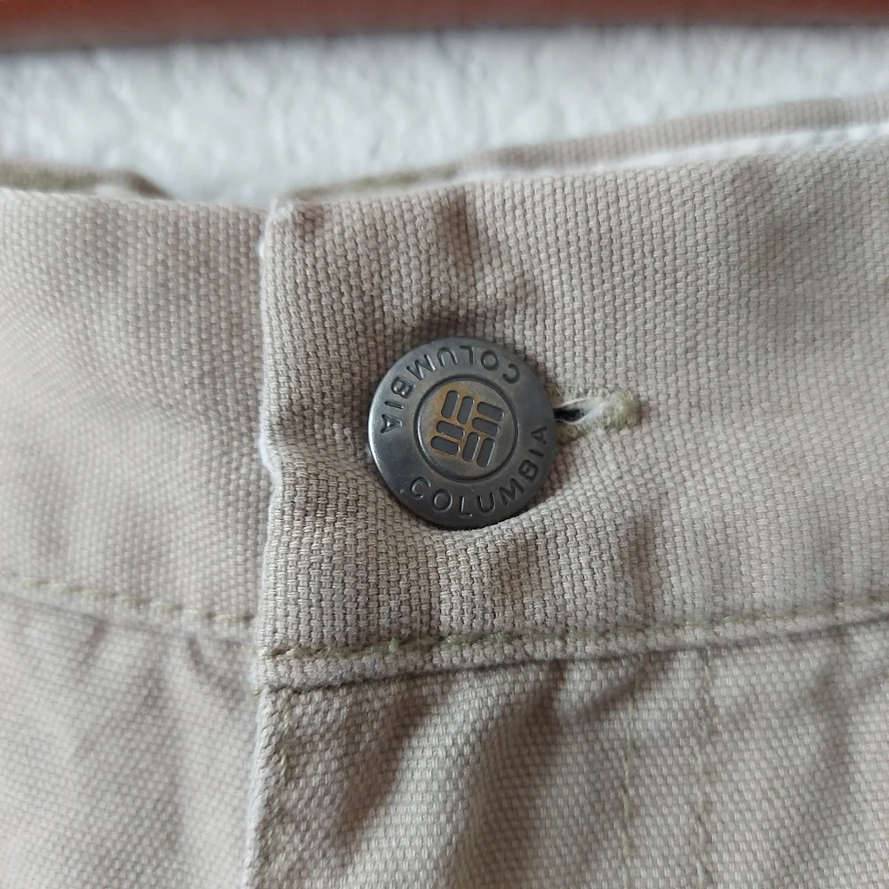 *Columbia Sportswear Men's Khaki Tan Flat Front Outdoor Walking Shorts Size 38
